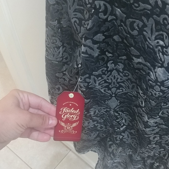 Faded Glory Women's Ruffle Blouse Dark Gray Sz S - Picture 7 of 12